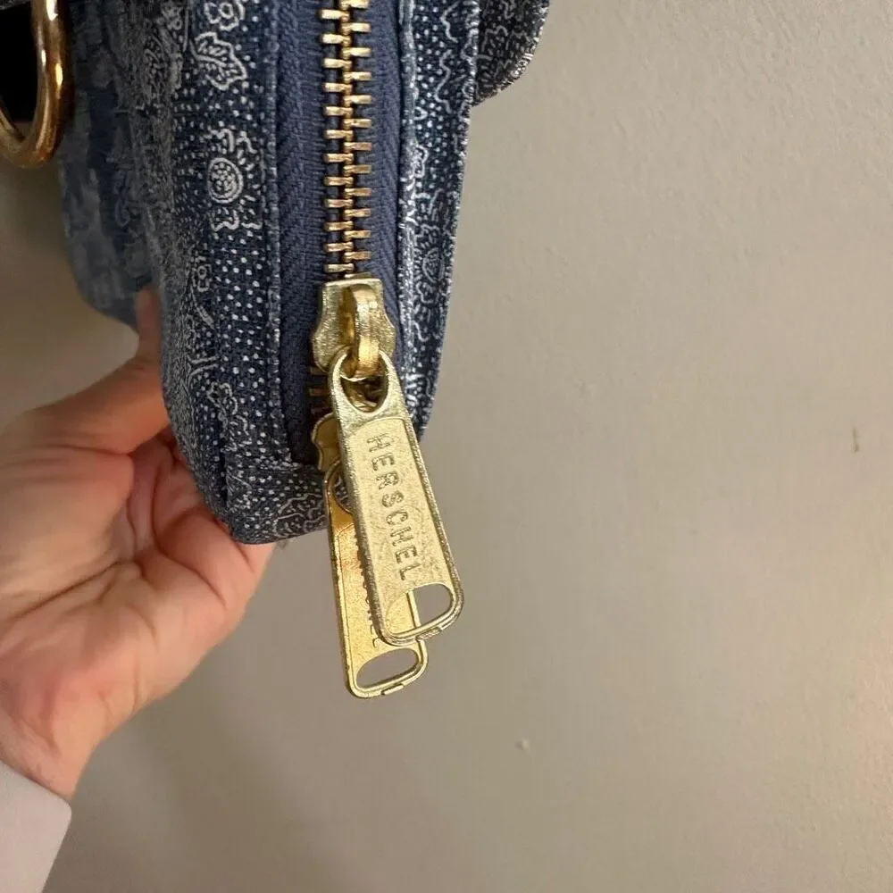 Herschel cornflower blue crossbody bag